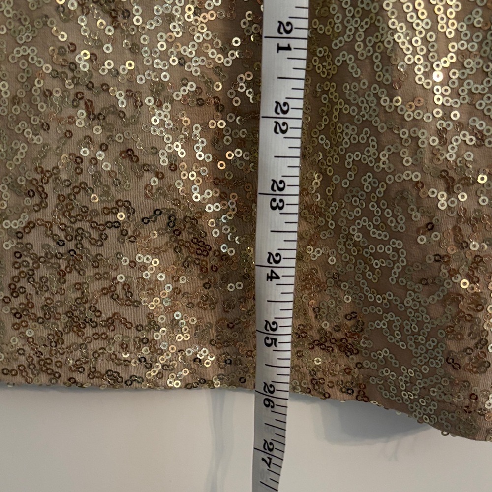 DKNY Short Sleeve Gold Sequin Top size L - Picture 6 of 8